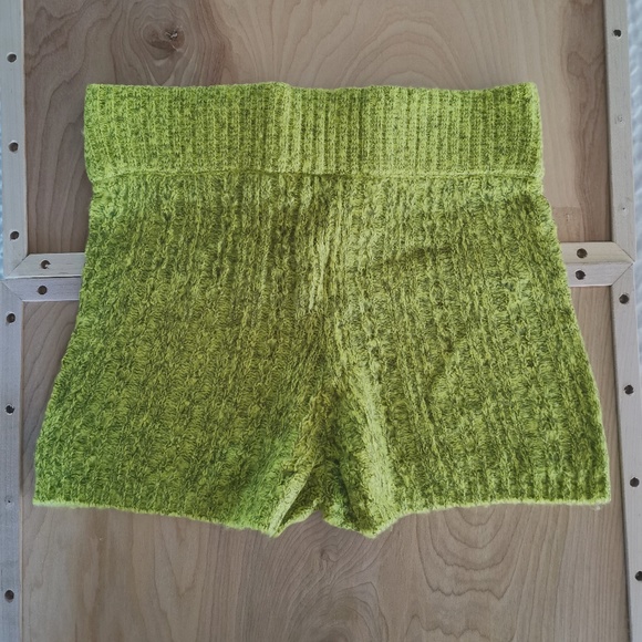 URBAN OUTFITTERS Out From Under Hayden Cable Knit Short - NWT (M) - Picture 6 of 12